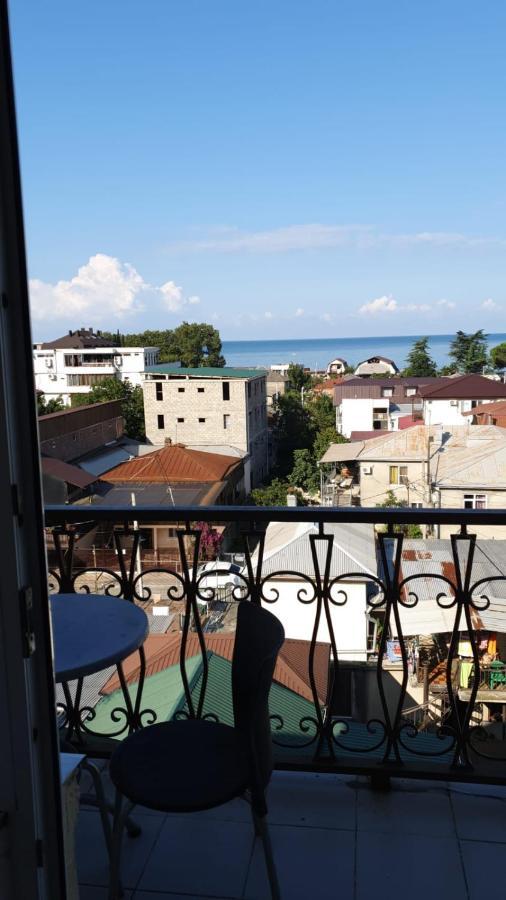 Hôtel Ахра à Gagra Extérieur photo
