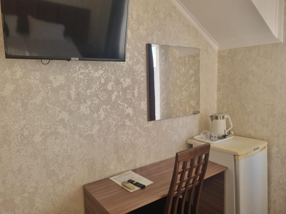 Hôtel Ахра à Gagra Extérieur photo