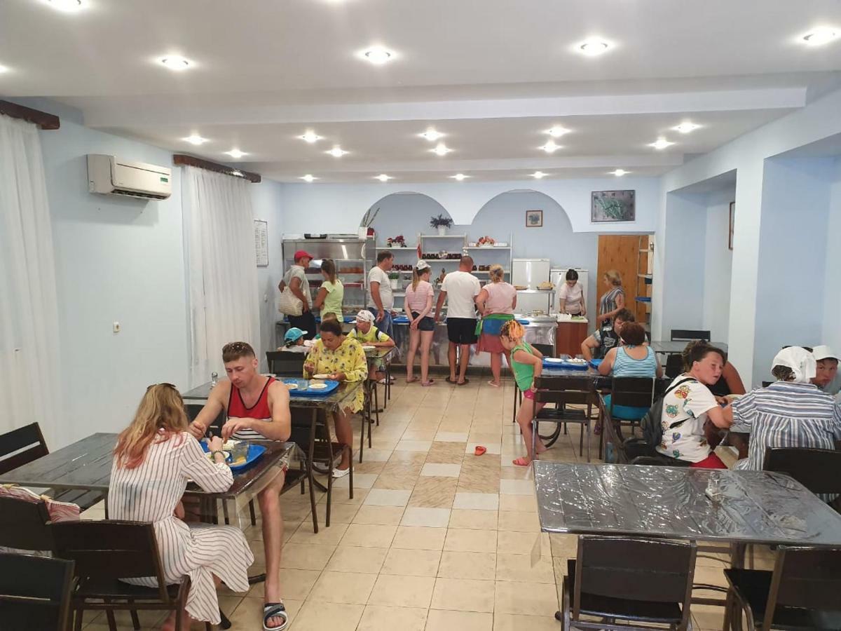 Hôtel Ахра à Gagra Extérieur photo
