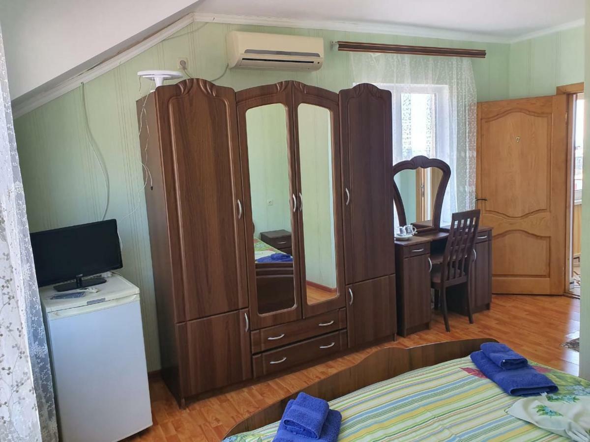 Hôtel Ахра à Gagra Extérieur photo